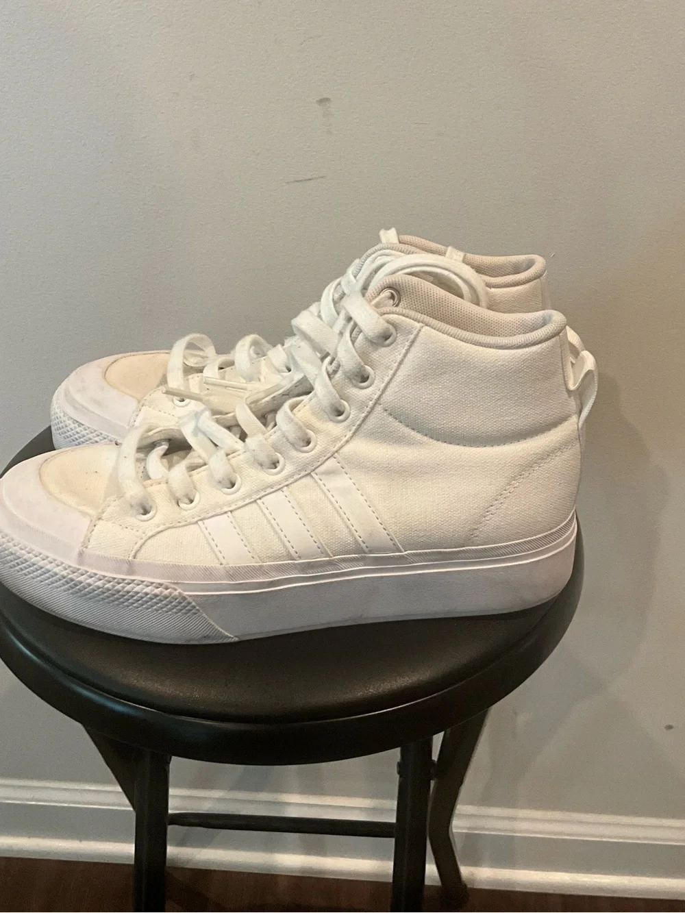 Women’s canvas adidas White High-Top Athletic Sneakers size 8